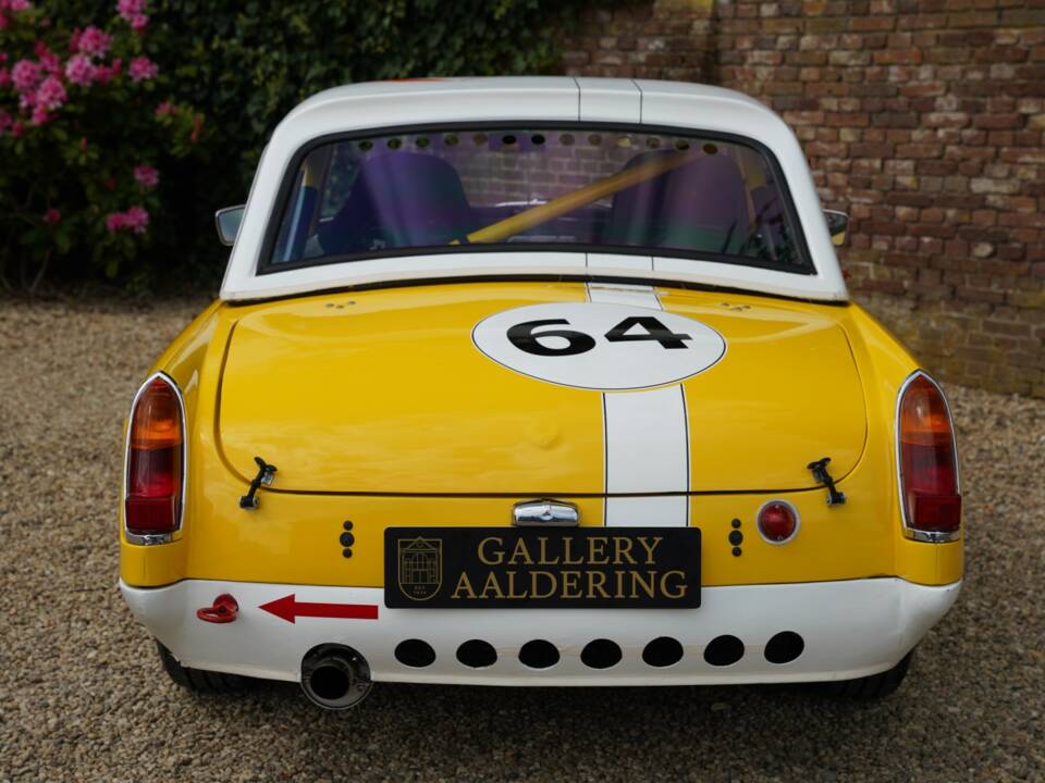 Afbeelding 6/50 van MG MGB (1964)