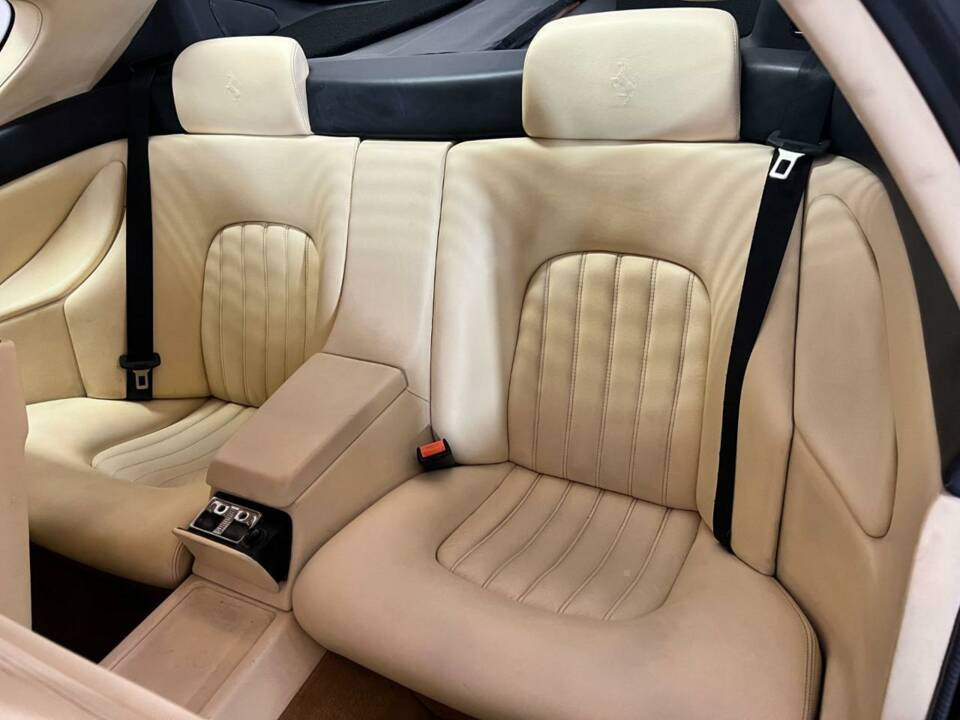 Bild 26/50 von Ferrari 456 GT (1994)