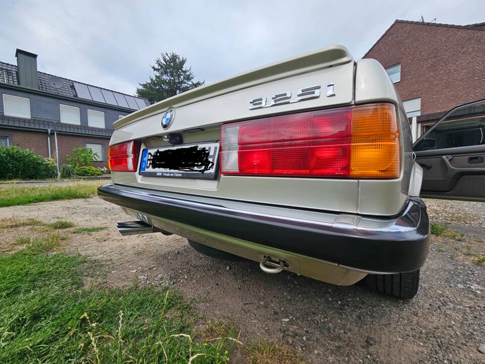 Imagen 12/14 de BMW 325i (1985)
