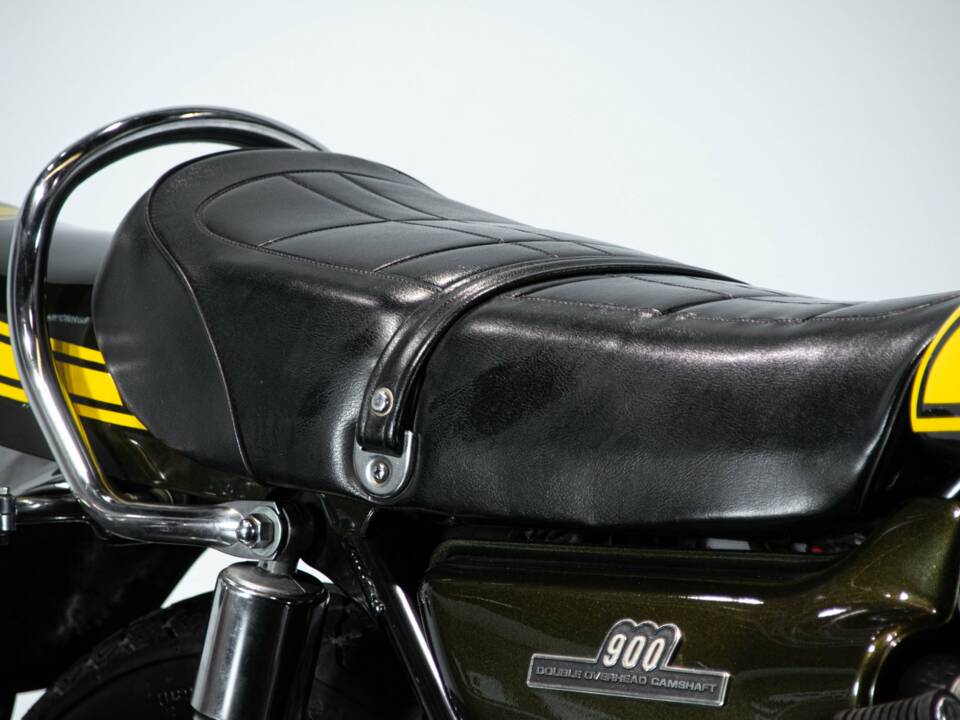 Image 45/50 of Kawasaki DUMMY (1973)