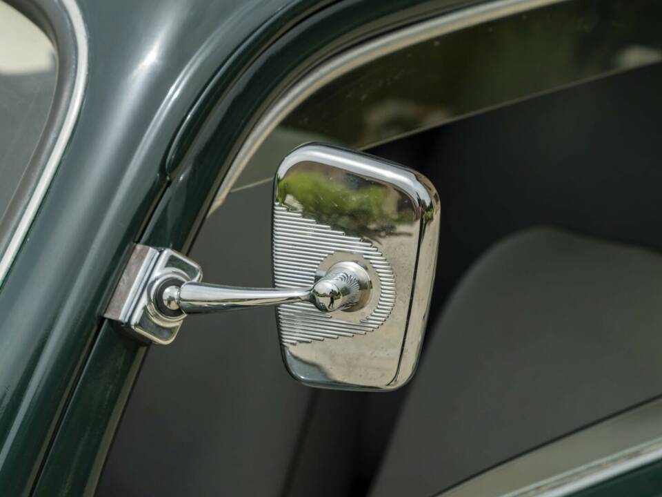Image 30/50 of Lancia Ardea (1949)