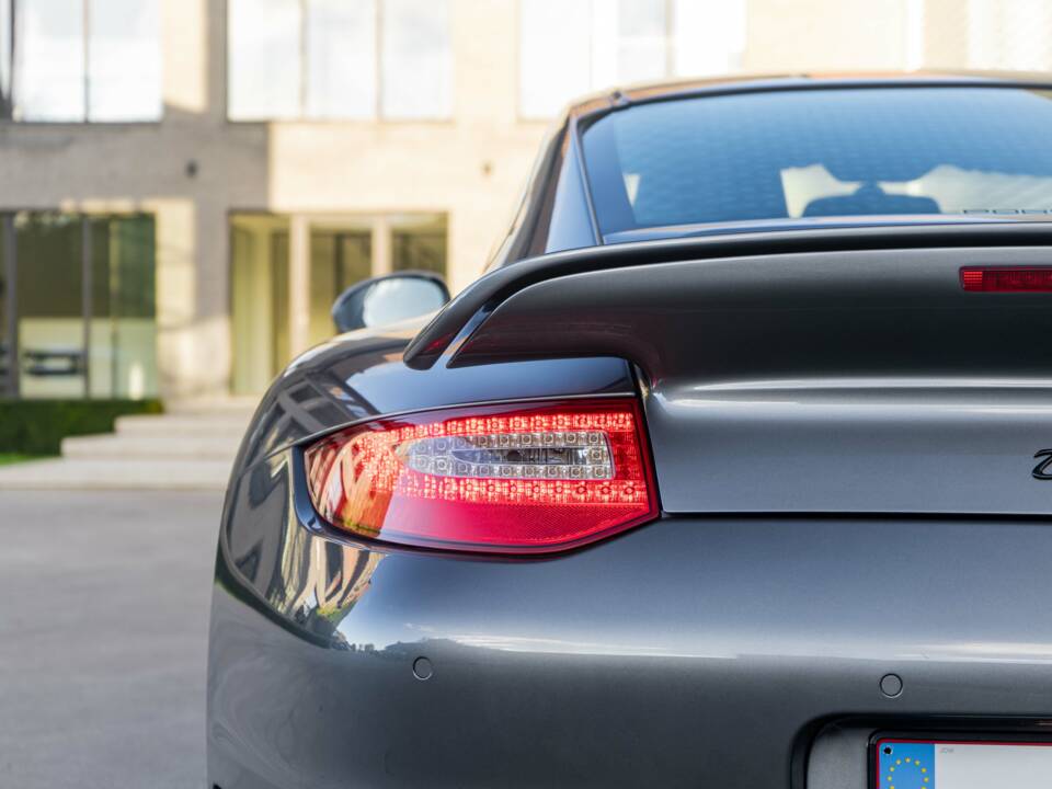 Bild 13/22 von Porsche 911 Turbo S (2012)