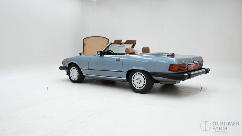 Bild 4/15 von Mercedes-Benz 560 SL (1986)