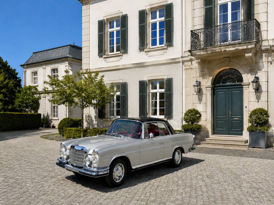 Bild 2/19 von Mercedes-Benz 280 SE 3,5 (1970)
