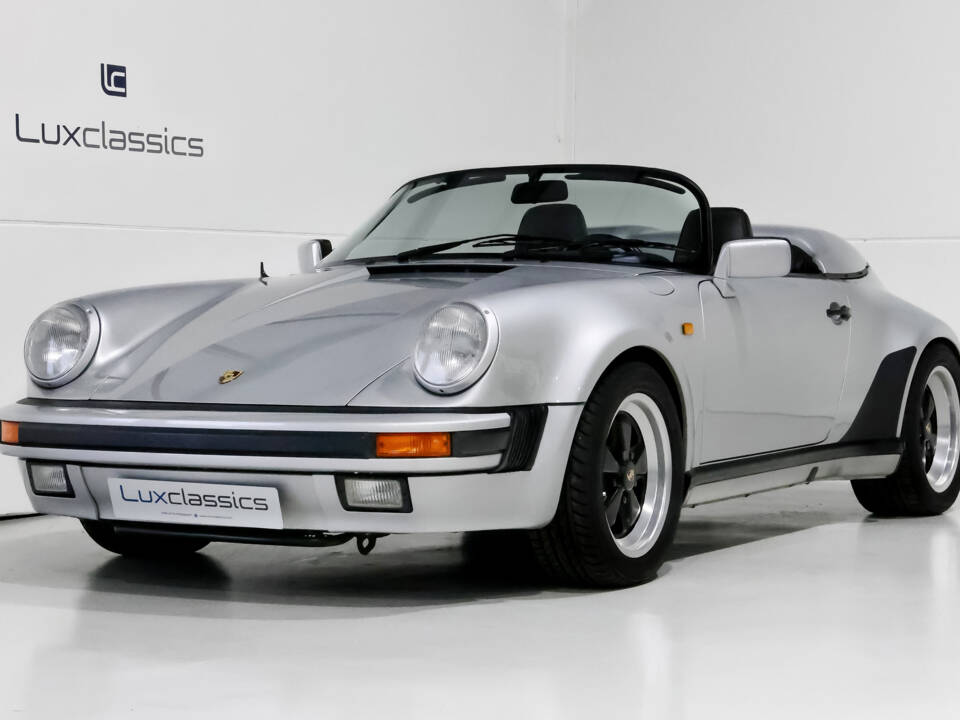 Image 1/29 de Porsche 911 Speedster 3.2 (1989)