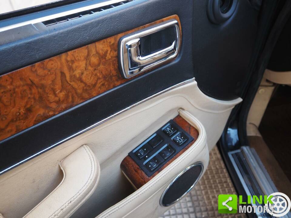 Bild 26/50 von Jaguar Sovereign 3.6 (1988)