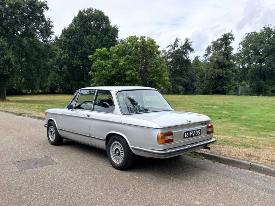 Image 8/22 of BMW 2002 (1975)