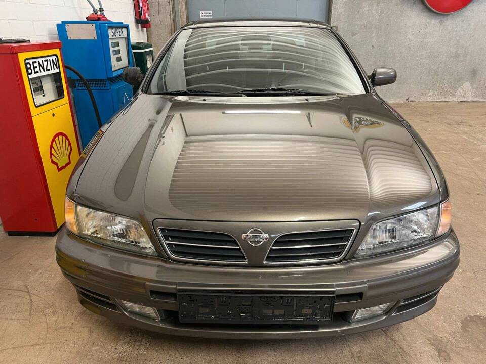 Image 4/17 de Nissan Maxima 2.0 V6 (1998)