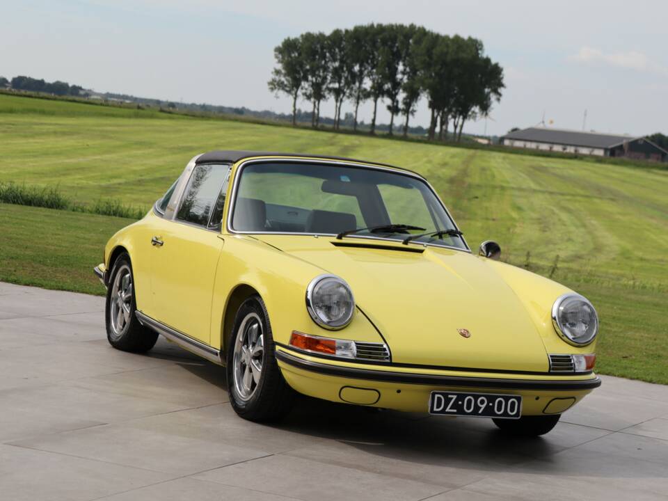 Image 18/50 of Porsche 911 2.2 T (1971)