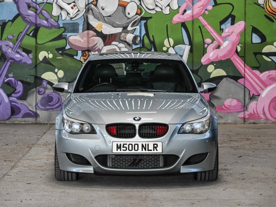 Image 1/18 of BMW M5 (2007)