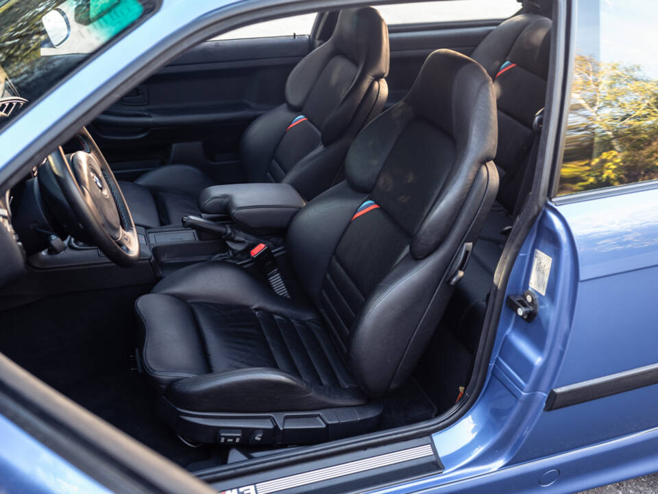 Image 13/42 of BMW M3 Sport Evo (1997)