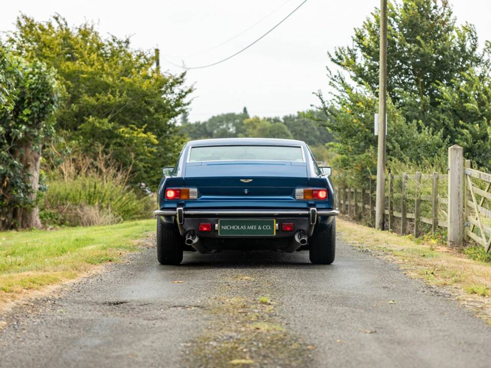 Image 12/50 de Aston Martin V8 EFi (1987)