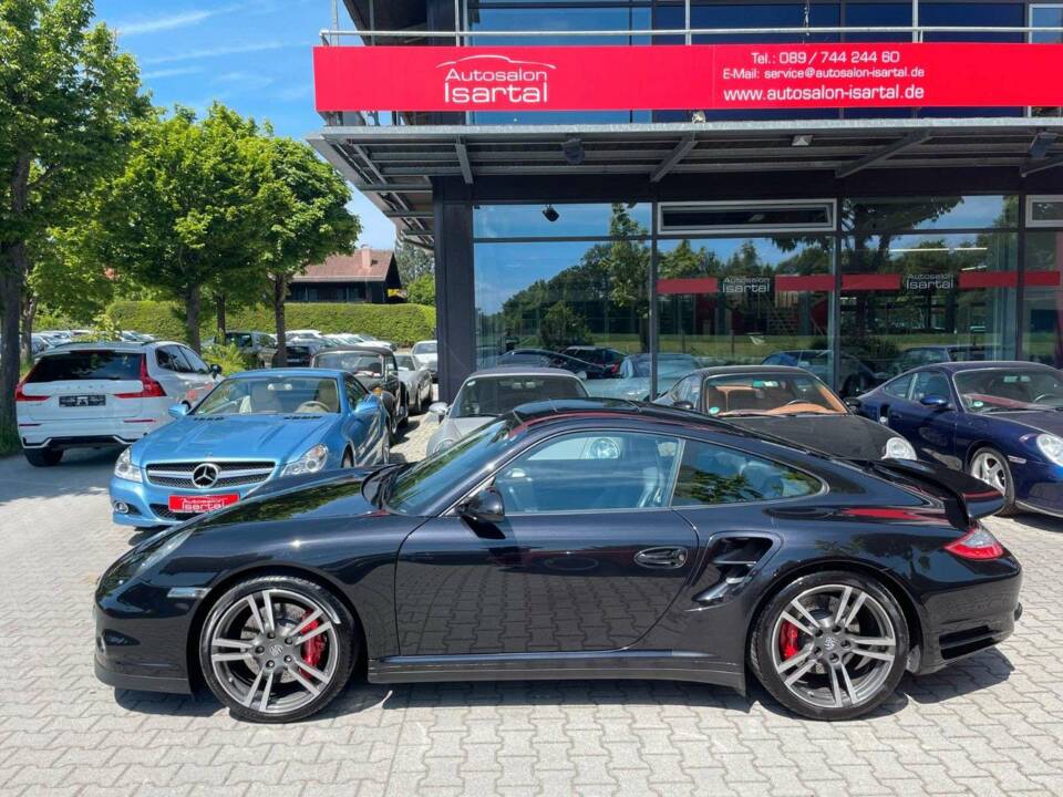 Immagine 9/17 di Porsche 911 Turbo (2010)