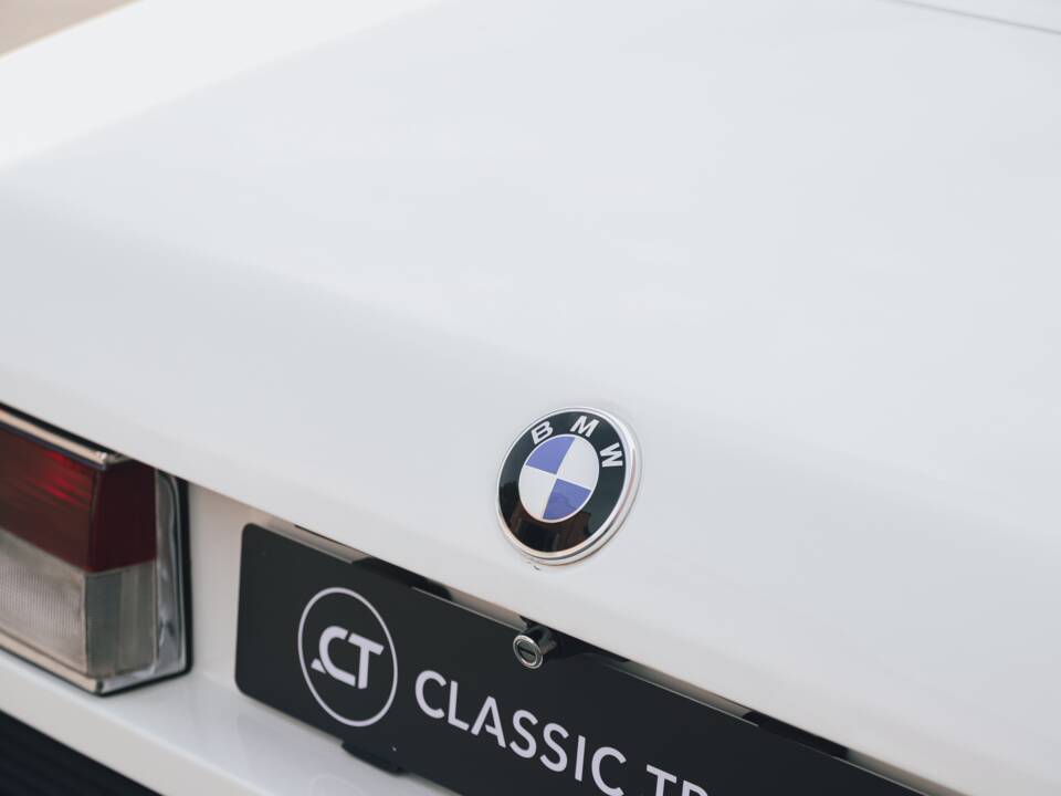 Bild 10/40 von BMW 633 CSi (1984)