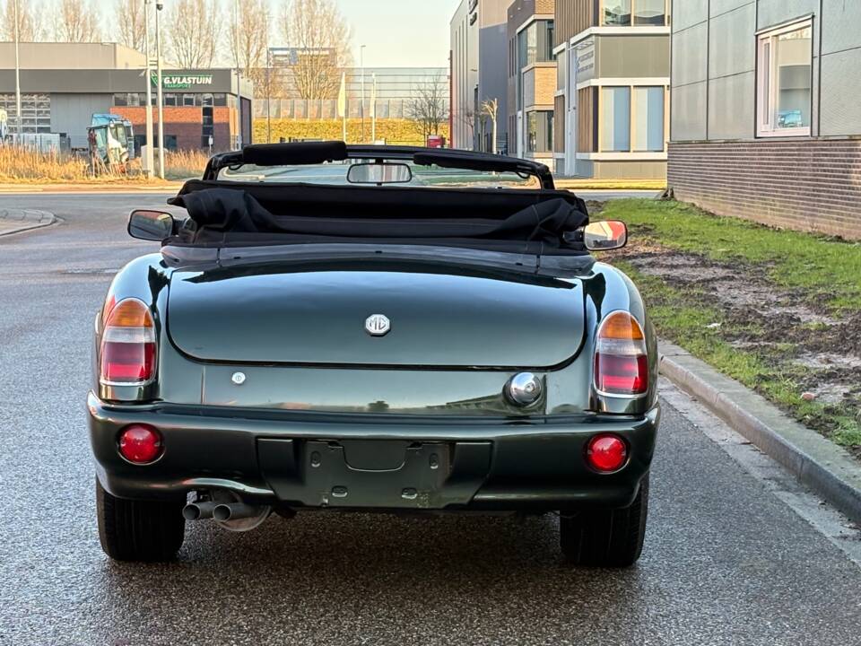 Bild 14/14 von MG RV8 (1994)