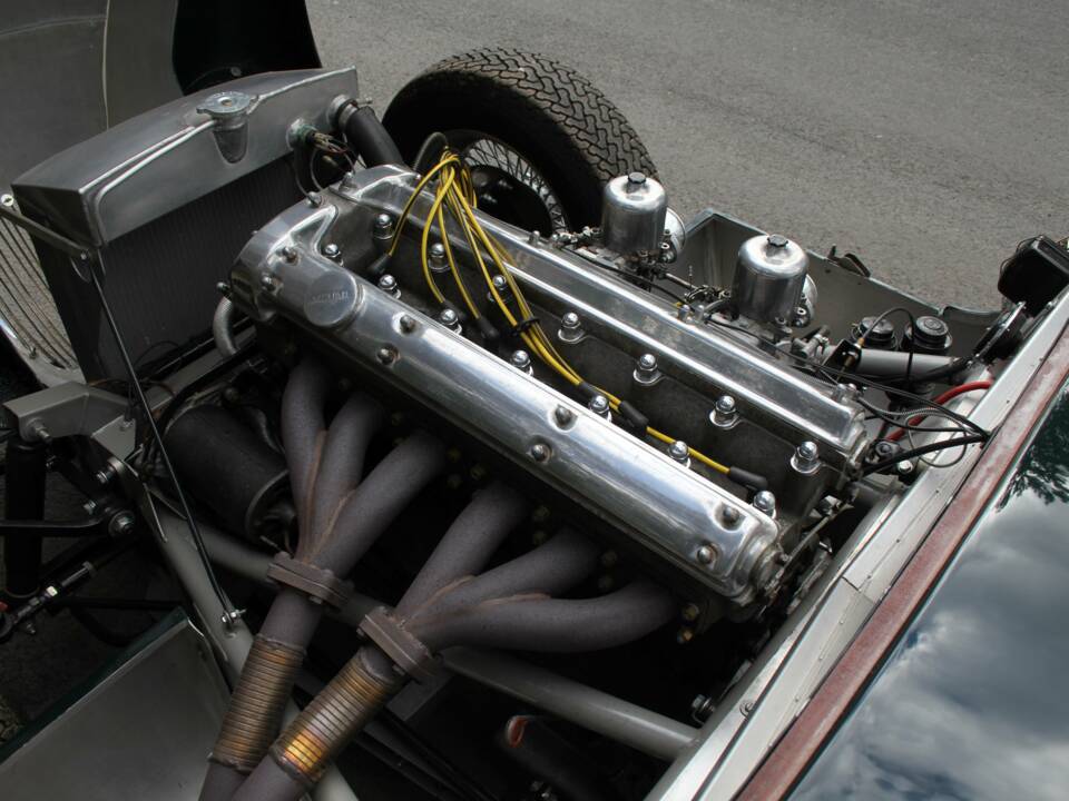 Image 17/18 de Jaguar C-Type (1900)