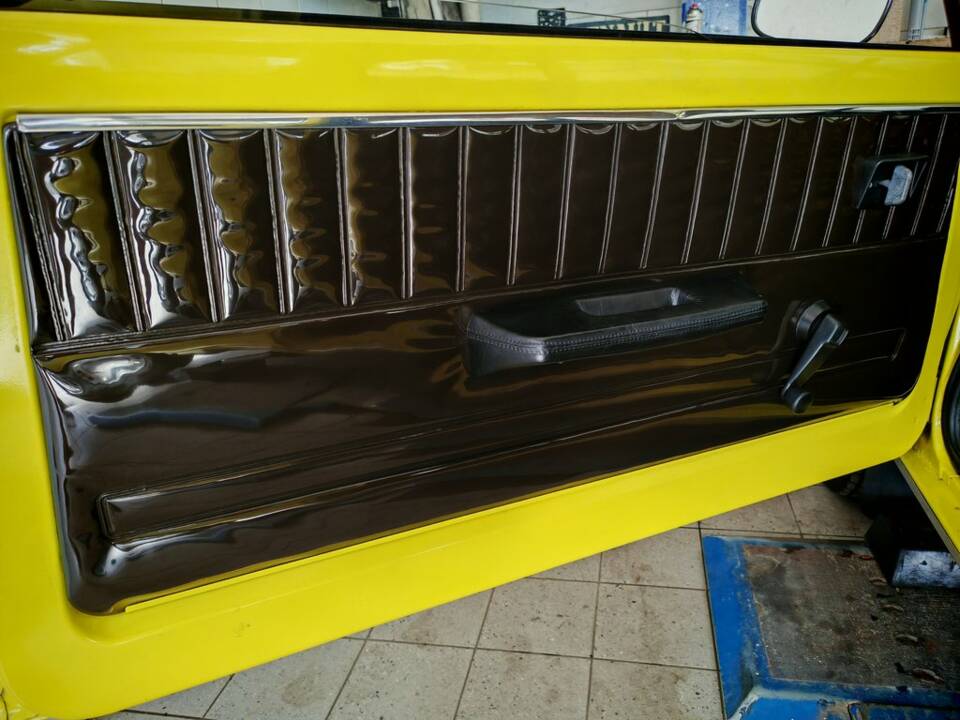 Bild 8/8 von Renault R 5 TL (1974)