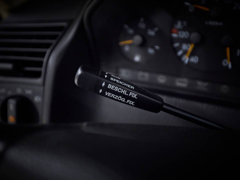Image 78/100 de Mercedes-Benz SL 280 (1995)