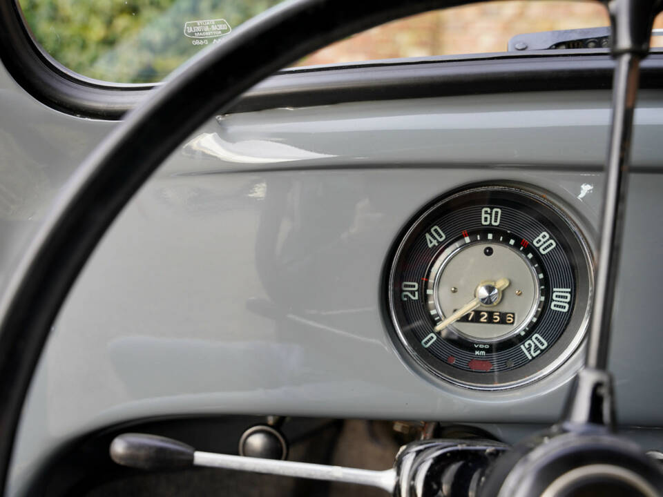 Image 40/50 of Volkswagen Beetle 1200 Standard &quot;Oval&quot; (1955)