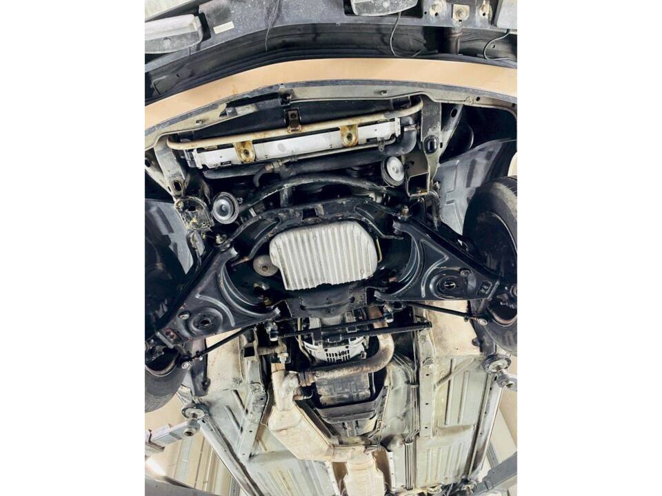 Image 29/36 de Mercedes-Benz 560 SL (1988)