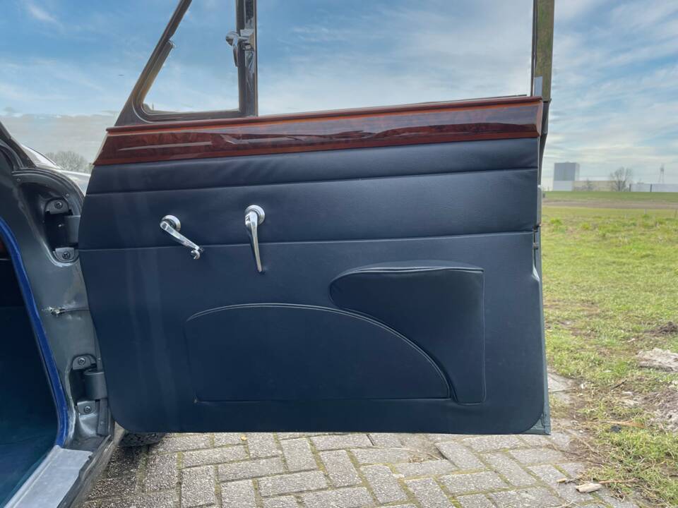 Immagine 24/30 di Jaguar 240 (1968)