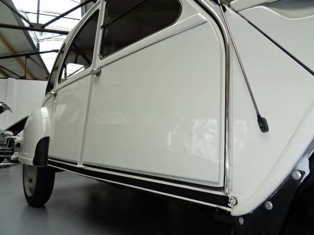 Image 10/29 of Citroën 2 CV 6 (1987)
