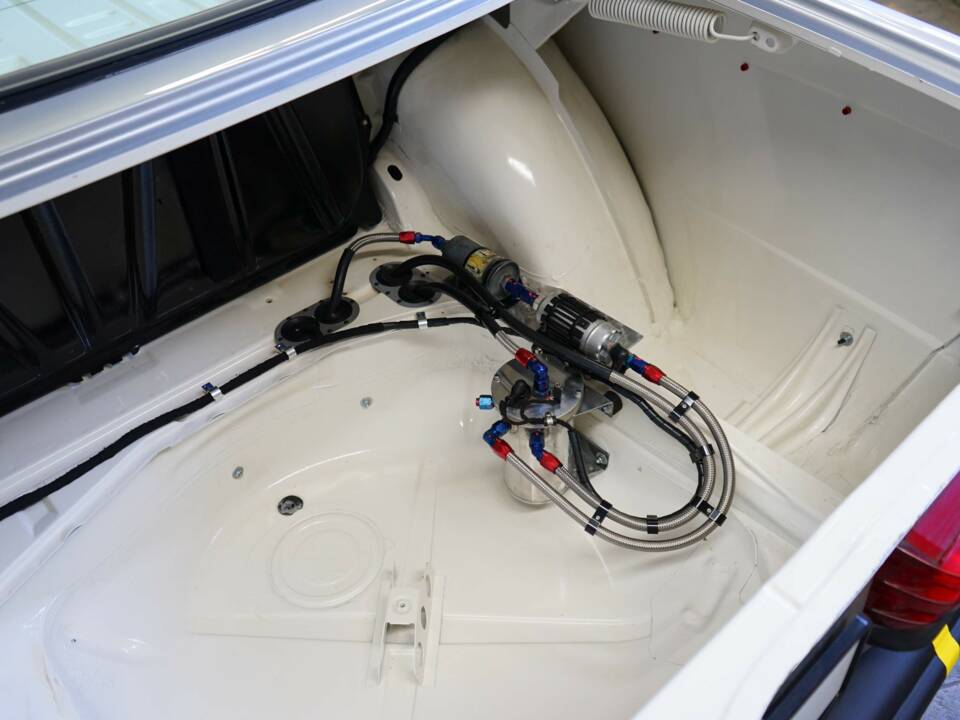 Immagine 38/40 di Mercedes-Benz 280 CE (1980)