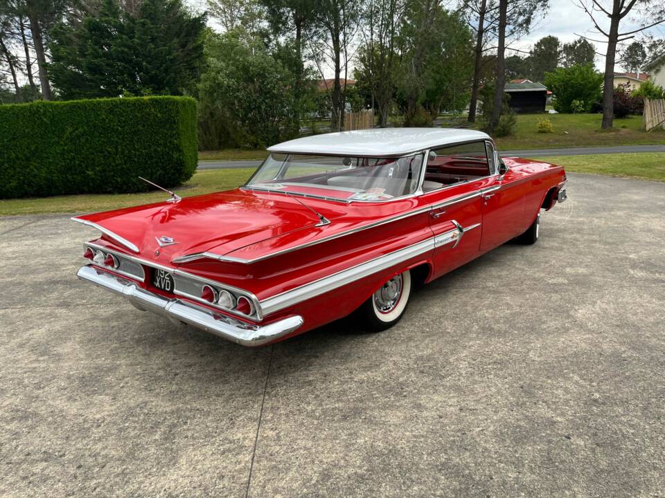 Image 4/7 of Chevrolet Impala Sedan (1960)