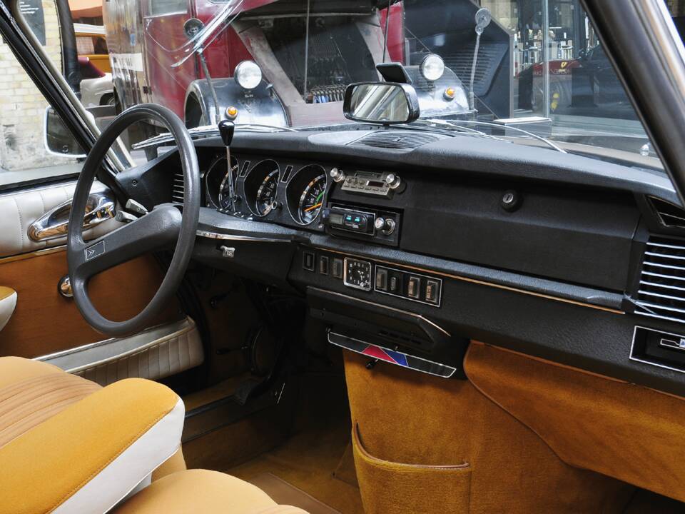 Bild 12/32 von Citroën DS 23 Pallas IE (1973)