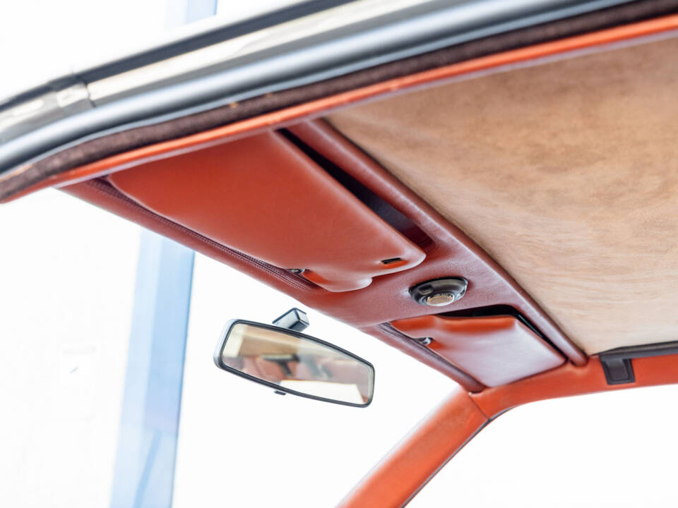 Bild 57/71 von Maserati Biturbo Si (1987)
