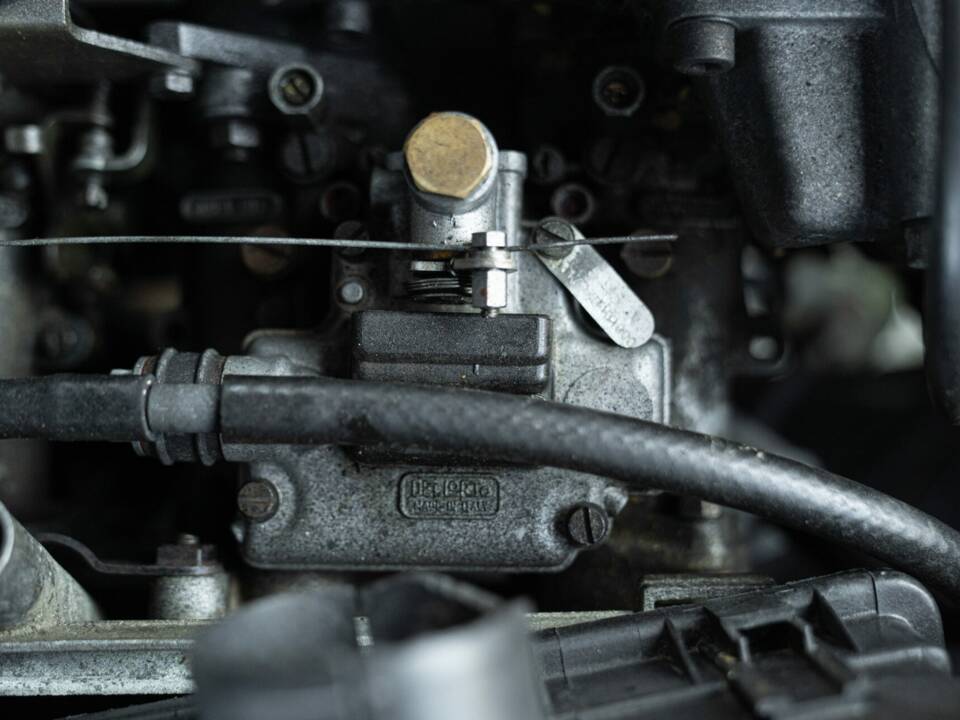 Image 34/39 de Alfa Romeo Alfetta 2.0 (1983)