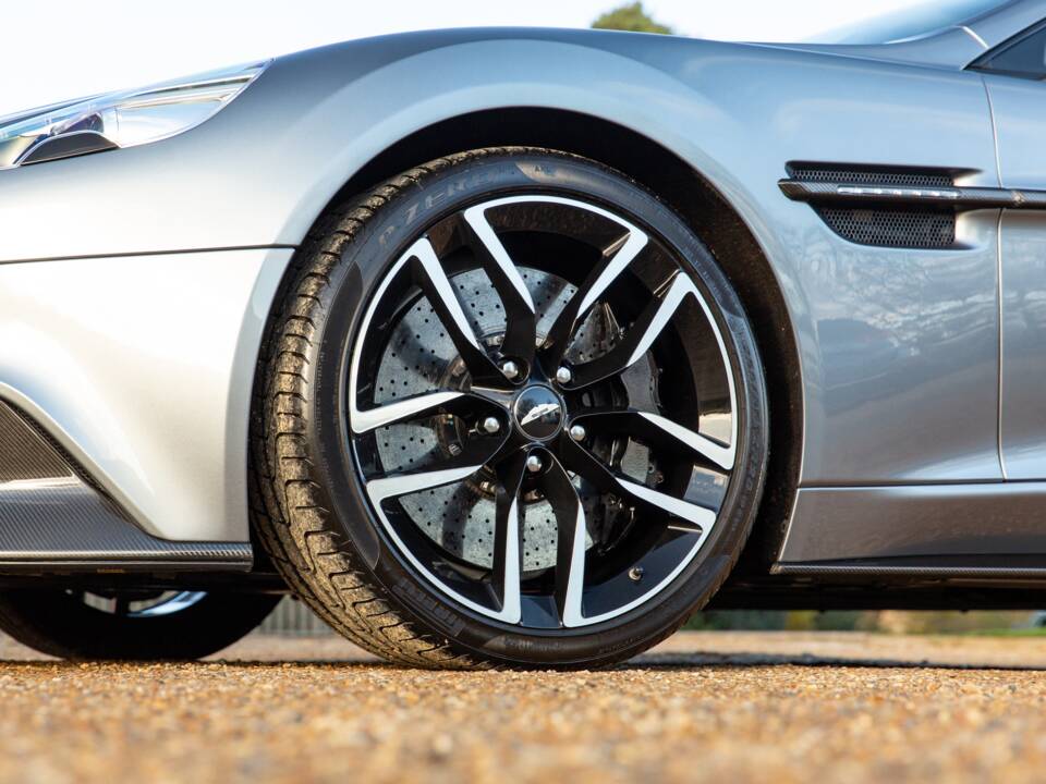 Bild 8/96 von Aston Martin Vanquish (2015)