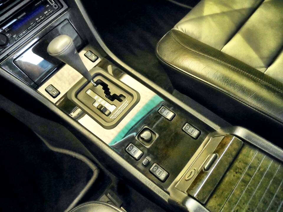 Imagen 9/10 de Mercedes-Benz E 500 (1995)