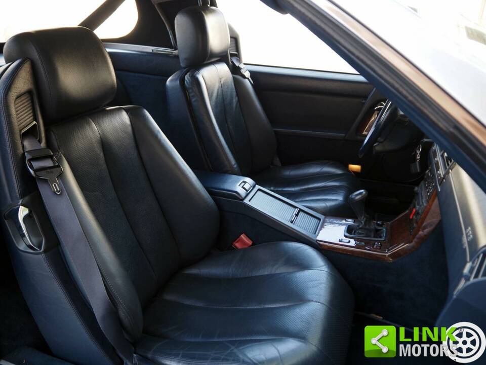 Image 26/50 of Mercedes-Benz 300 SL-24 (1992)