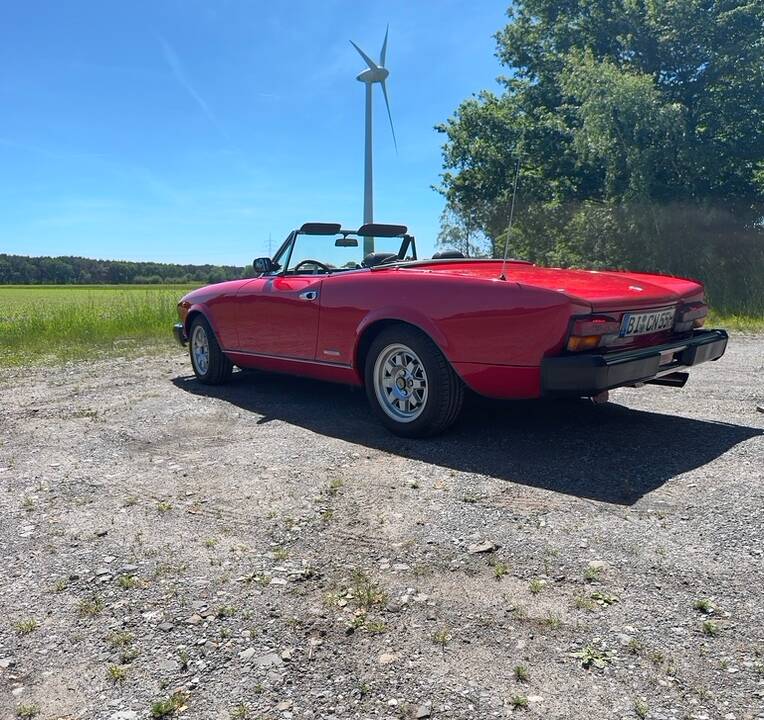 Afbeelding 26/100 van FIAT 124 Pininfarina Spidereuropa (1982)