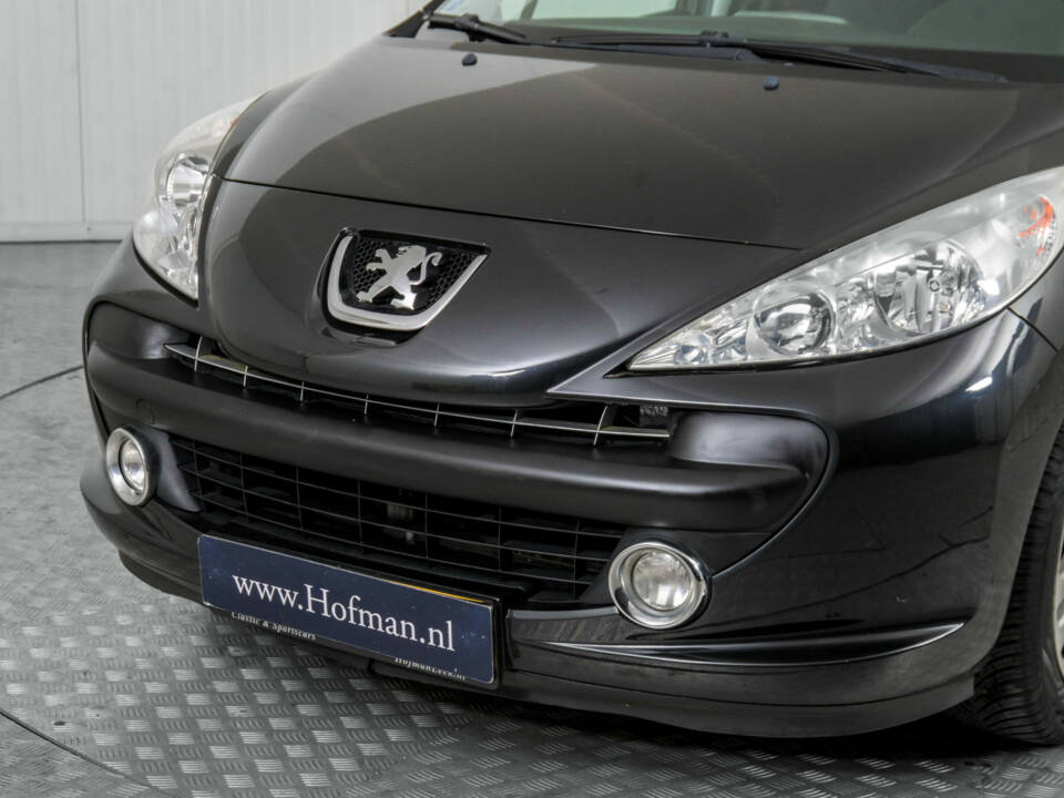 Image 19/46 of Peugeot 207 CC 1.6 VTi (2009)