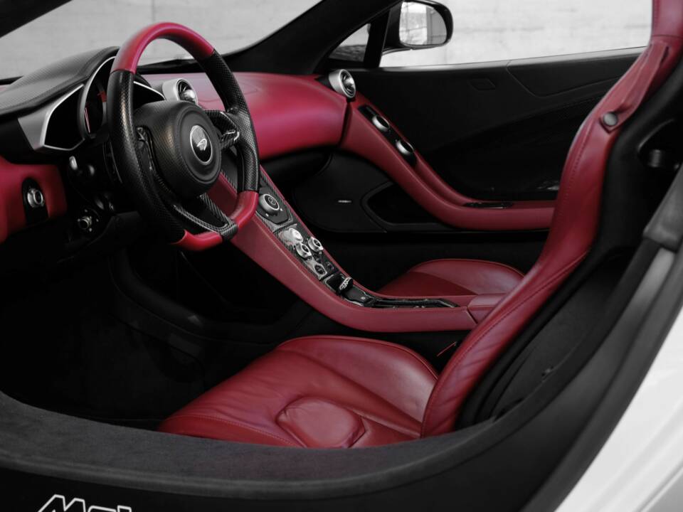 Bild 18/50 von McLaren 650S Spider (2016)