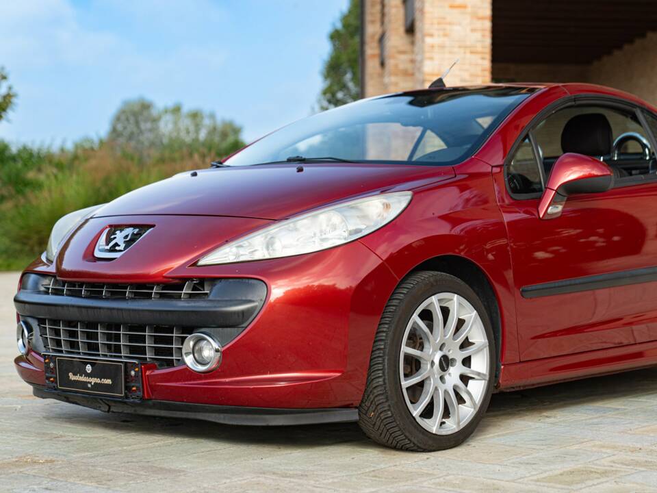 Image 15/50 of Peugeot 207 CC 1.6 VTi (2008)