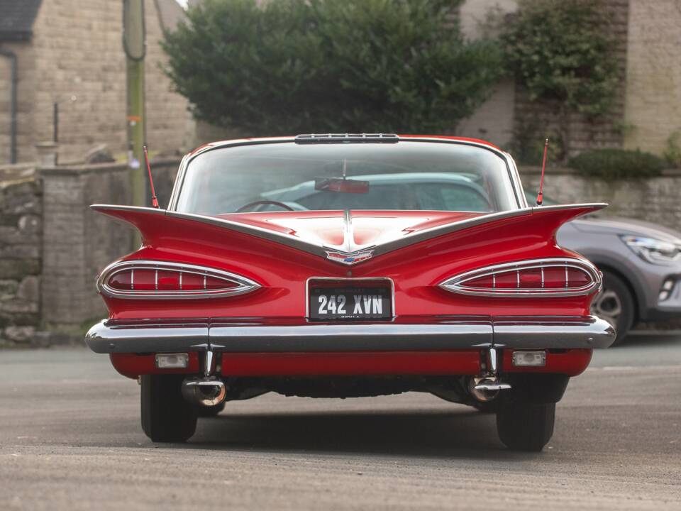 Bild 10/50 von Chevrolet Impala Sport Coupe (1959)