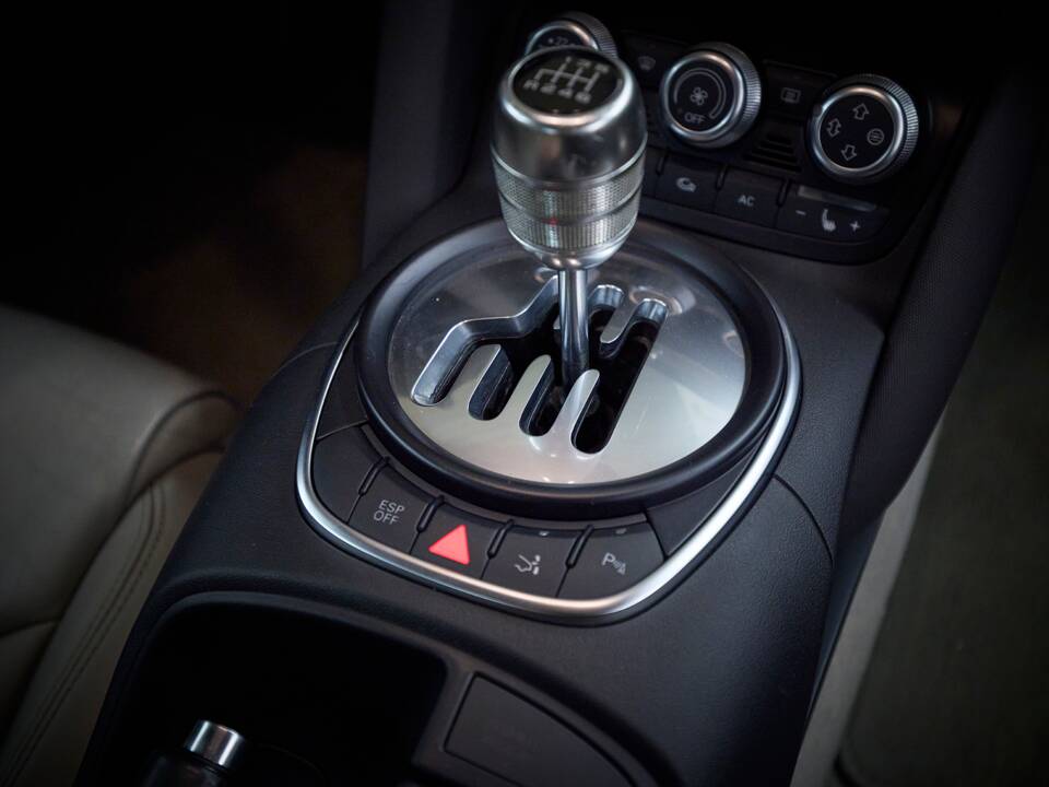 Immagine 52/96 di Audi R8 (2008)