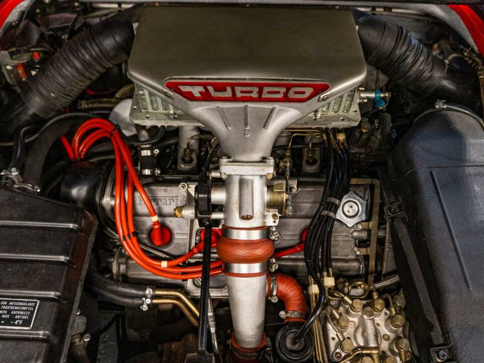 Image 13/26 of Ferrari 208 GTB Turbo (1988)