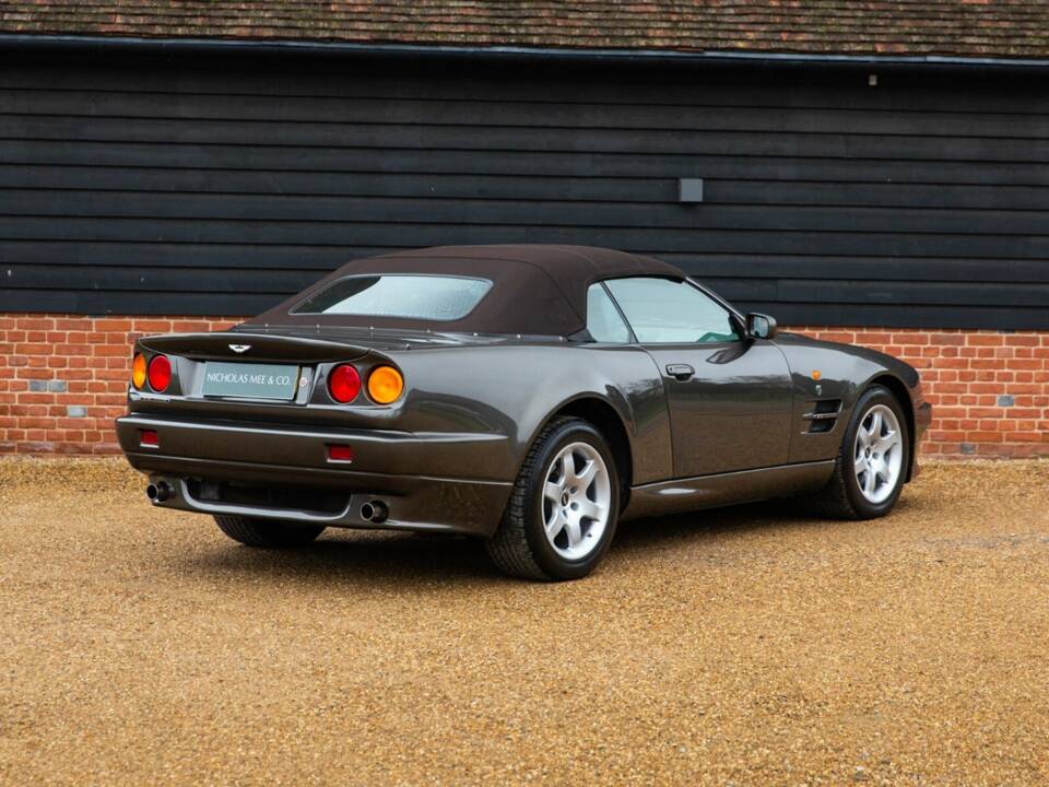 Image 3/50 de Aston Martin DB 7 Vantage Volante (2000)