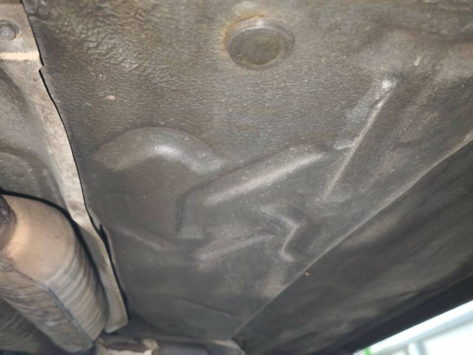 Image 10/22 of Mercedes-Benz E 220 (1996)