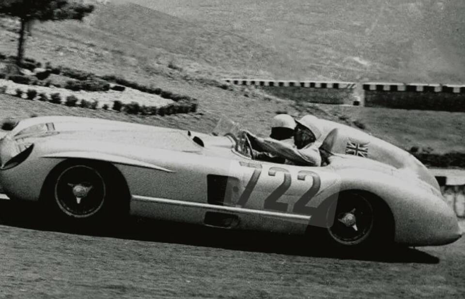 Image 18/20 de Mercedes-Benz 300 SLR Junior (2005)