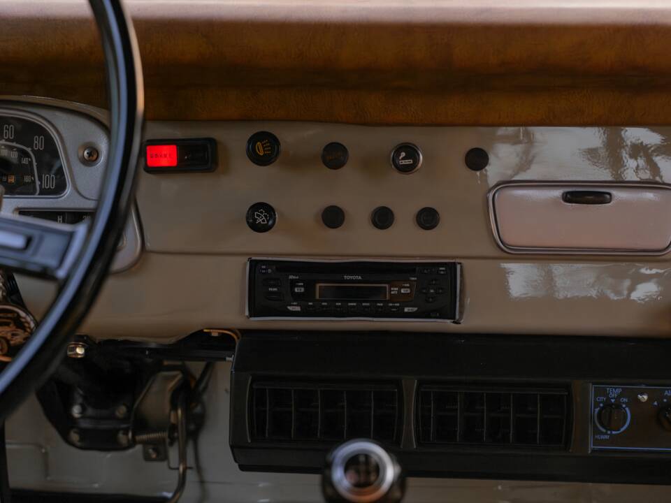 Imagen 15/25 de Toyota Land Cruiser FJ 40 (1973)
