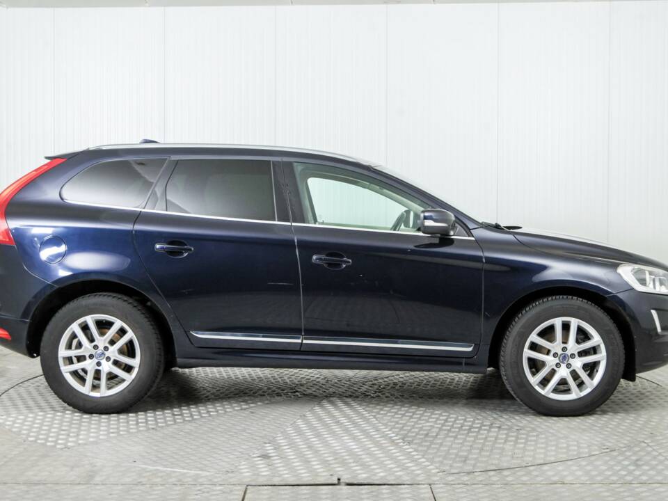 Image 10/50 de Volvo XC60 D3 (2017)