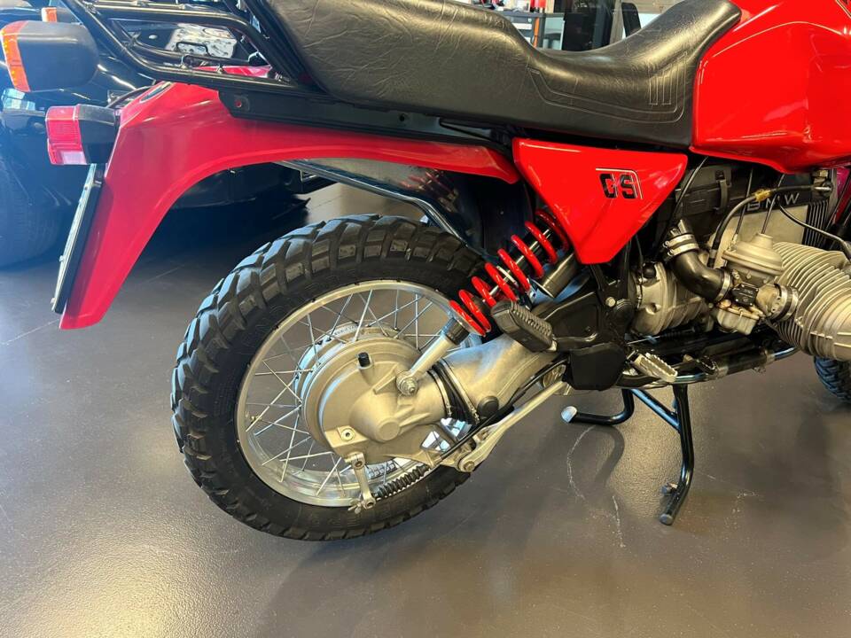 Bild 18/23 von BMW DUMMY (1990)