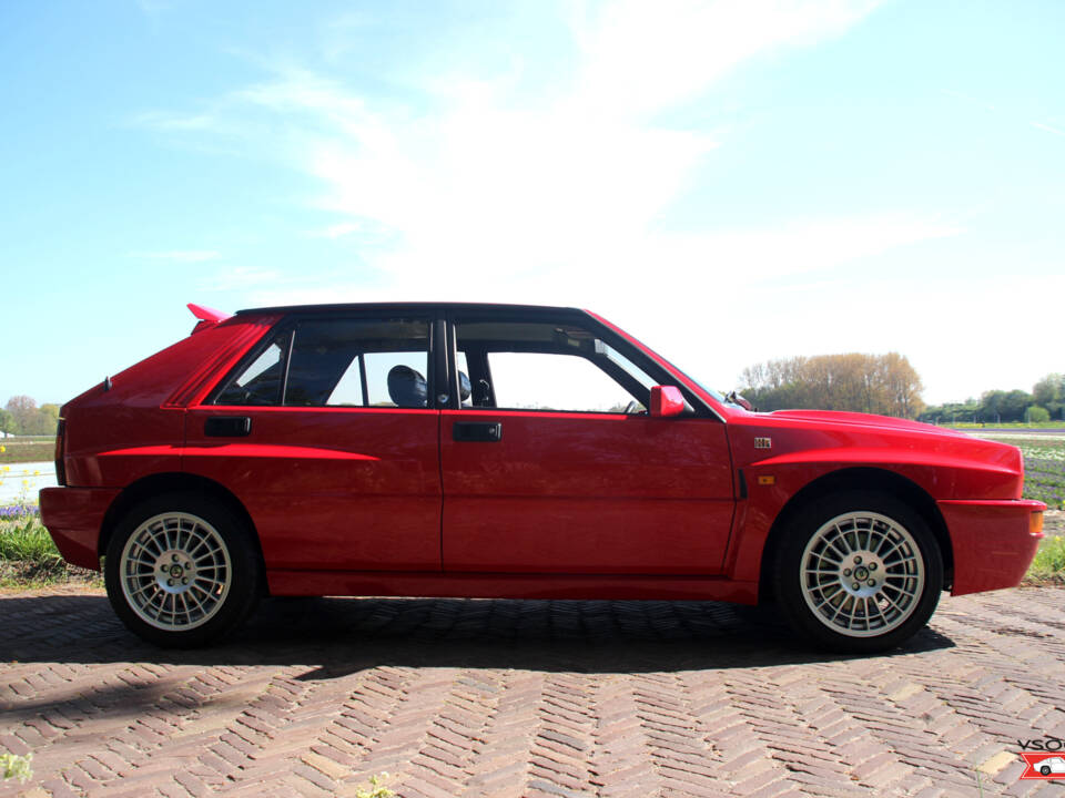 Bild 7/30 von Lancia Delta HF Integrale Evoluzione I (1991)
