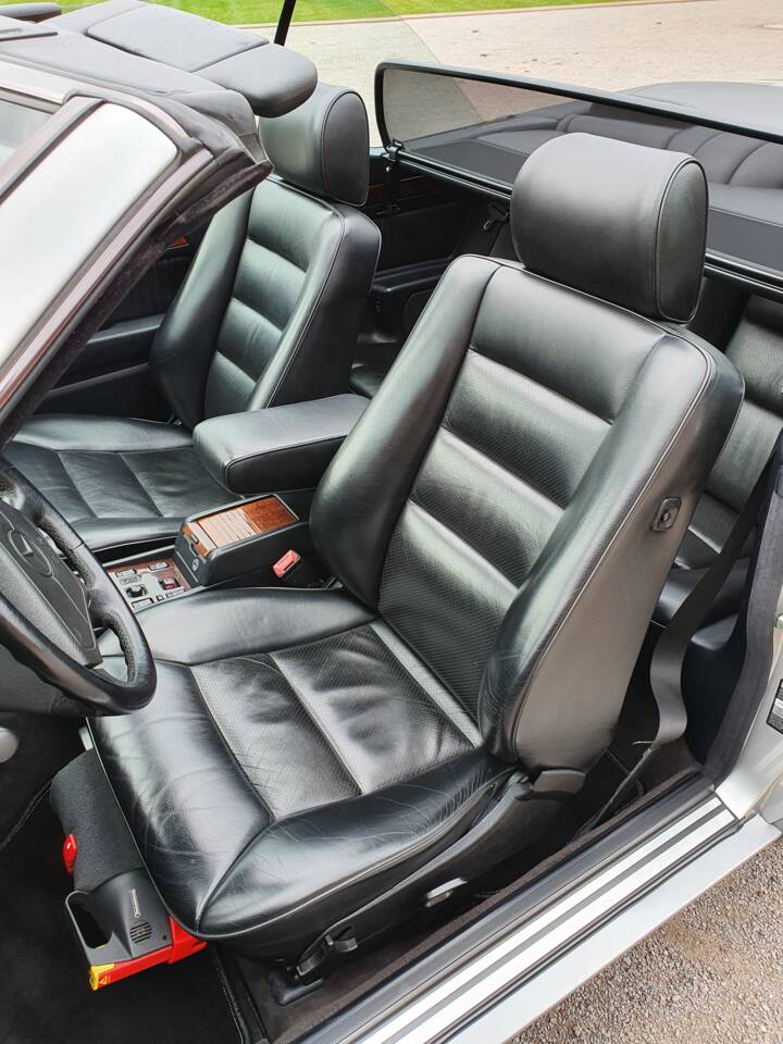 Imagen 74/94 de Mercedes-Benz 300 CE-24 3.4 AMG (1992)