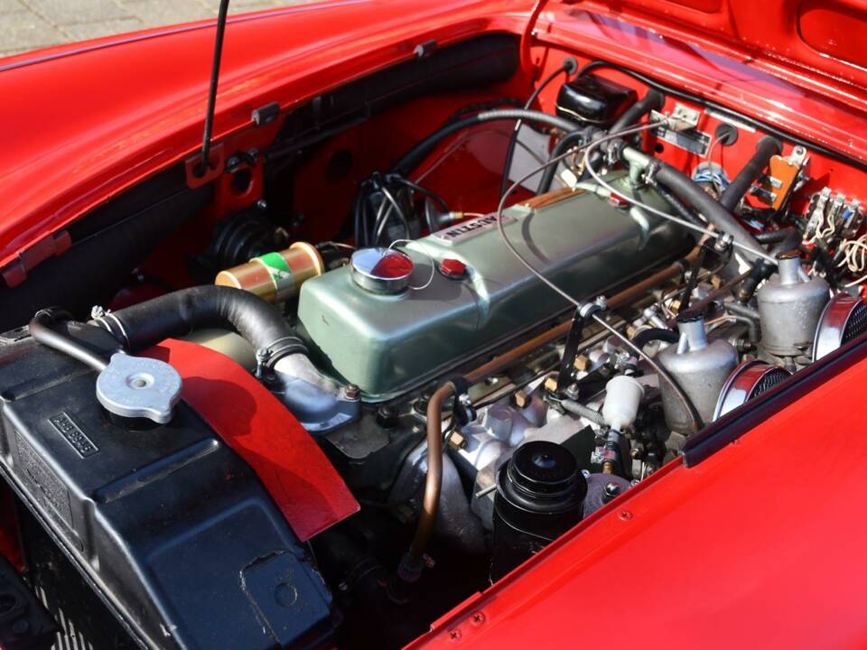 Image 3/8 of Austin-Healey 3000 Mk II (BJ7) (1963)